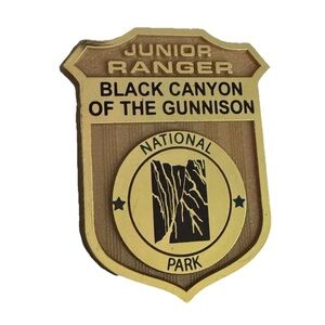 Junior Ranger Black‎ Canyon of The Gunnison National Park Plastic Badge EUC
